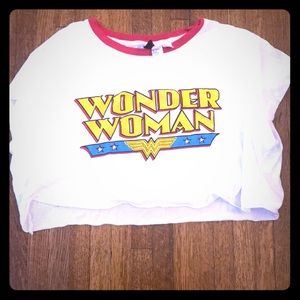 Cropped t-shirt! I’ll lower the price just offer!